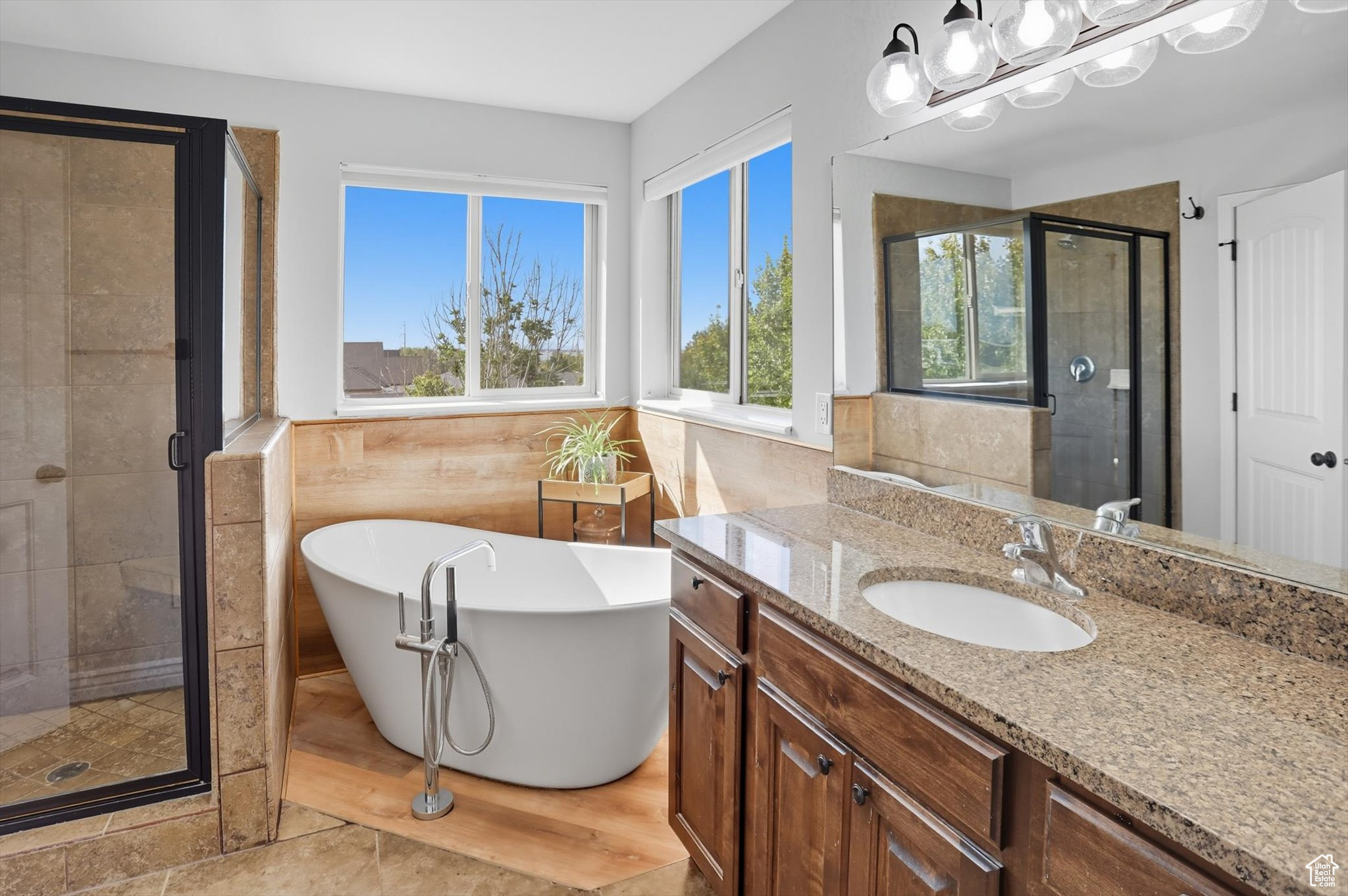 MOUNTAIN SHADOWS - Residential