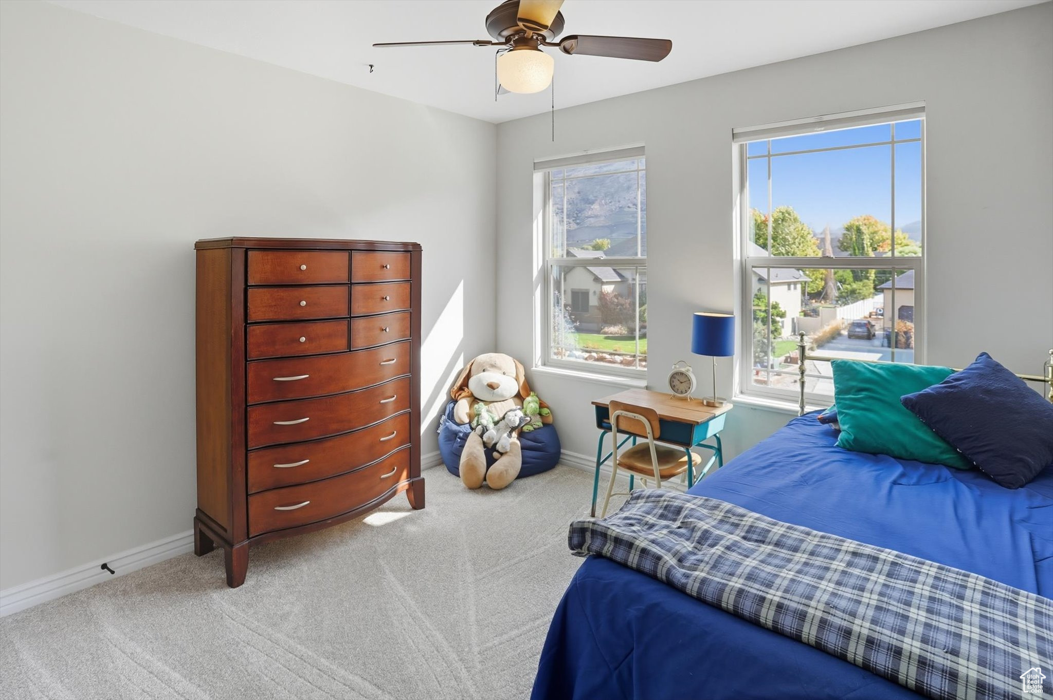 MOUNTAIN SHADOWS - Residential