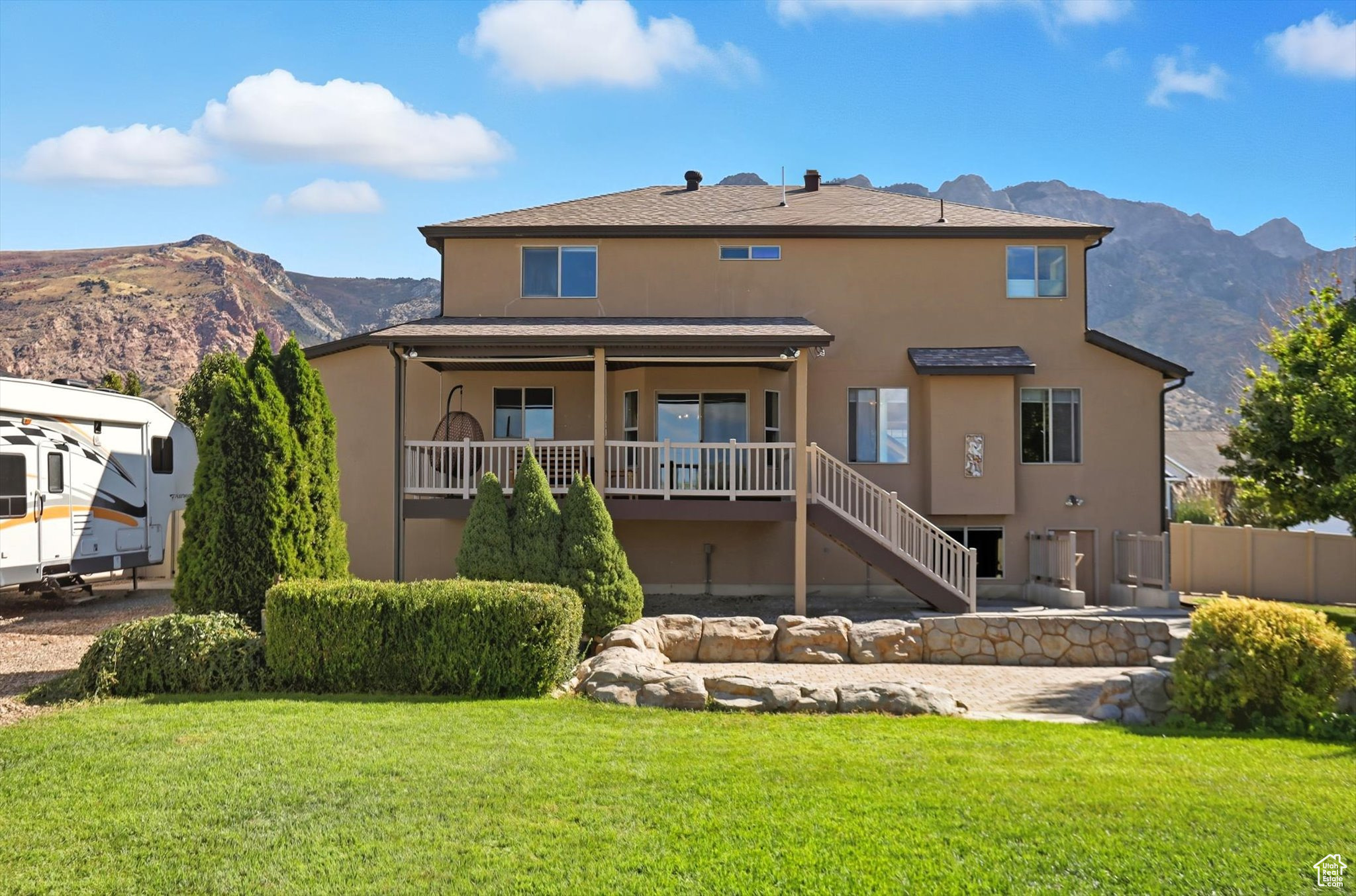 MOUNTAIN SHADOWS - Residential