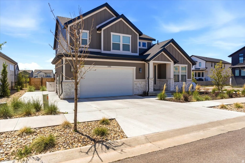 Photo of 1352 SNOWBERRY CIR, Park City, UT 84098 (MLS # 2169046)