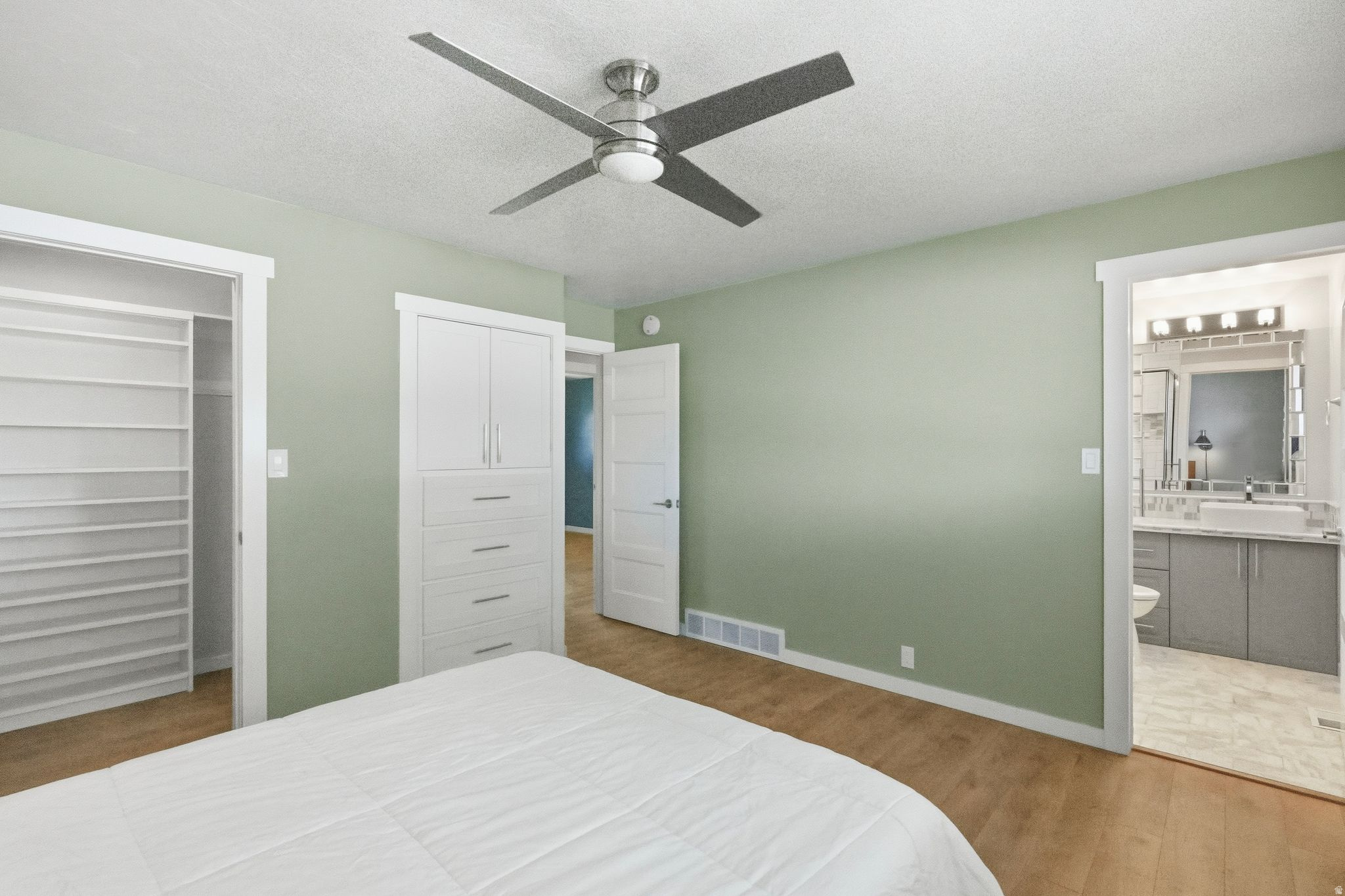 RANCHO VILLA - Residential