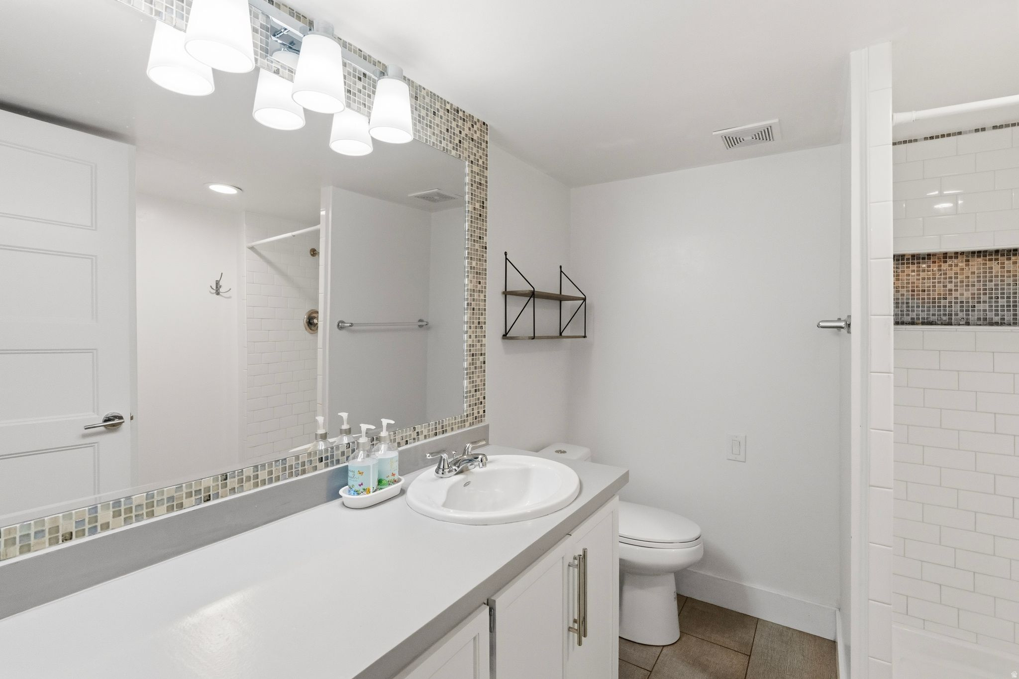 RANCHO VILLA - Residential