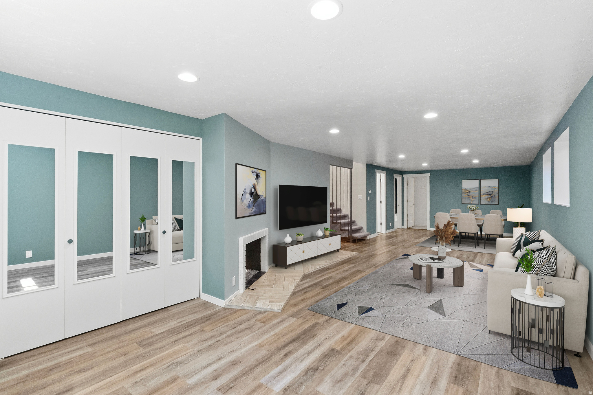 RANCHO VILLA - Residential