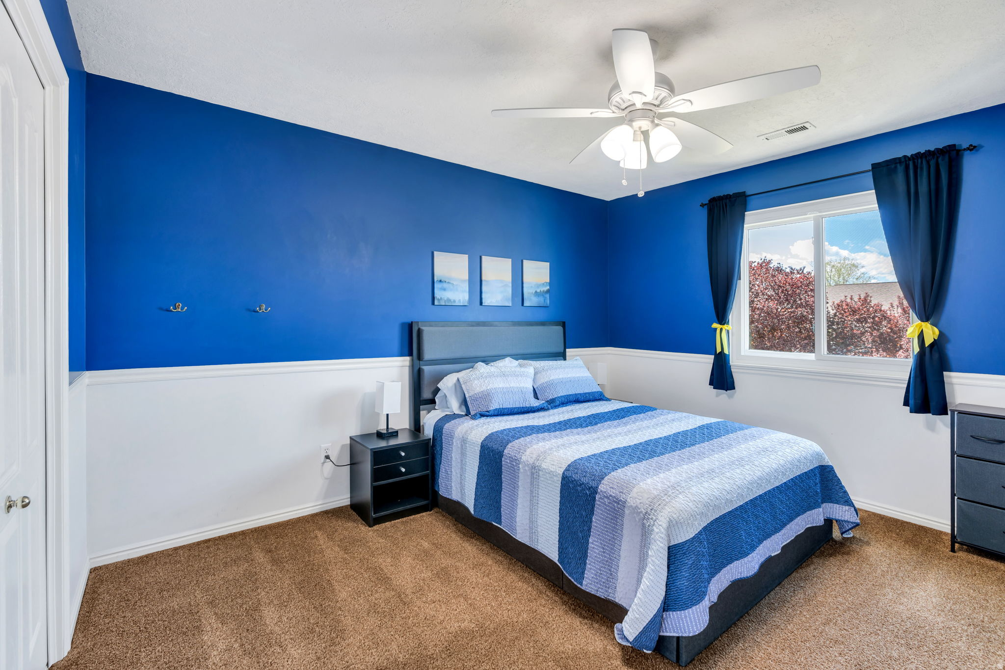 CAMERON PARK - Residential