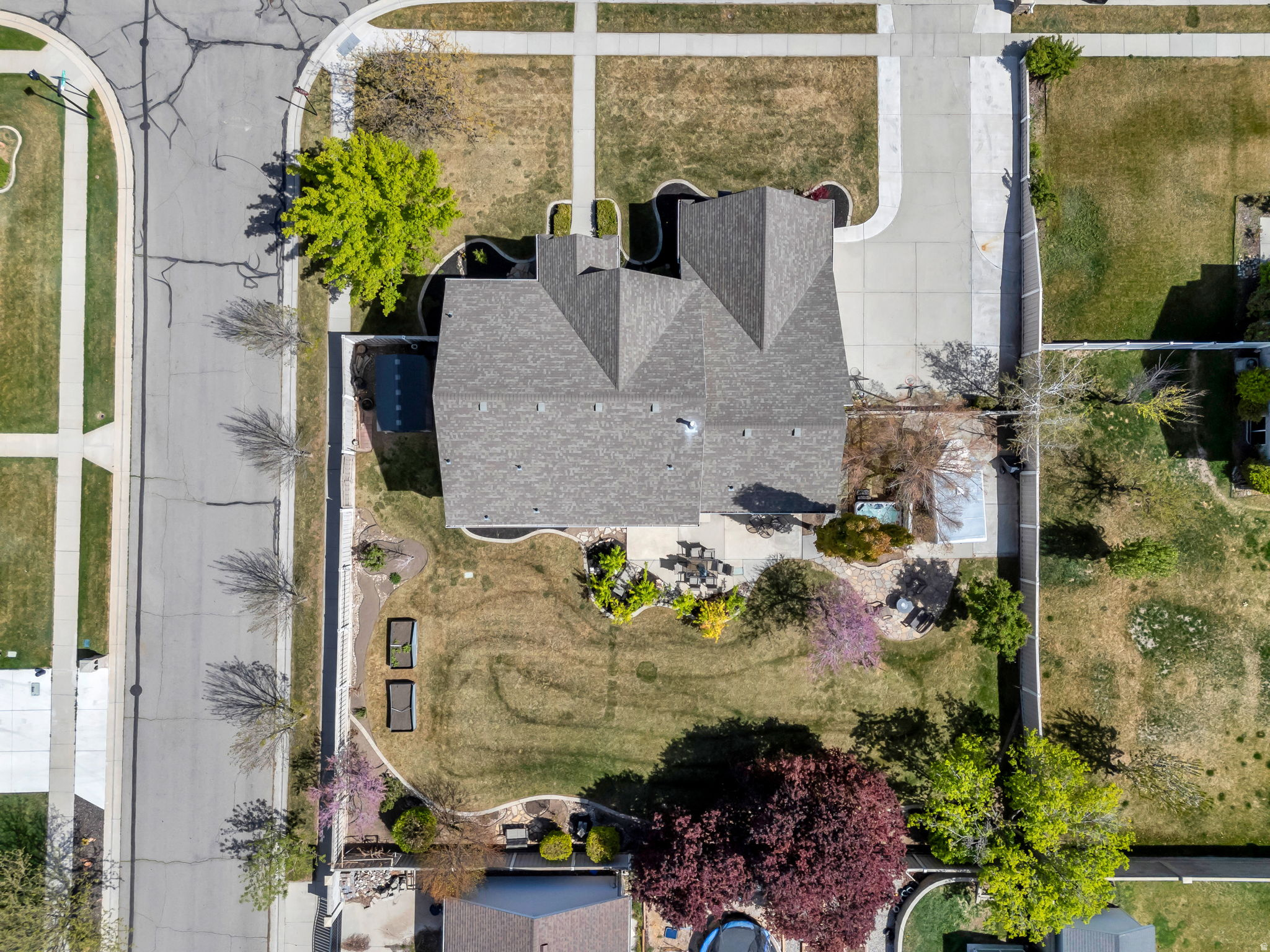 CAMERON PARK - Residential