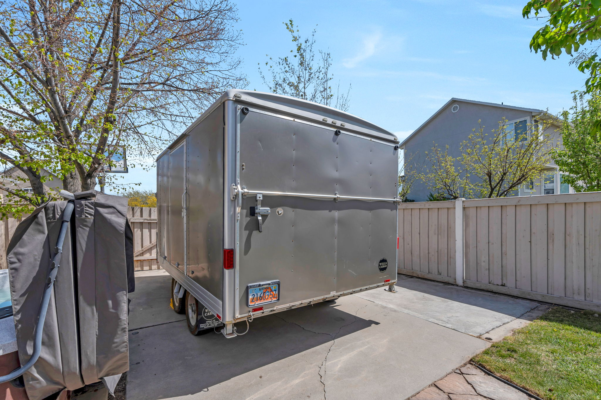 CAMERON PARK - Residential