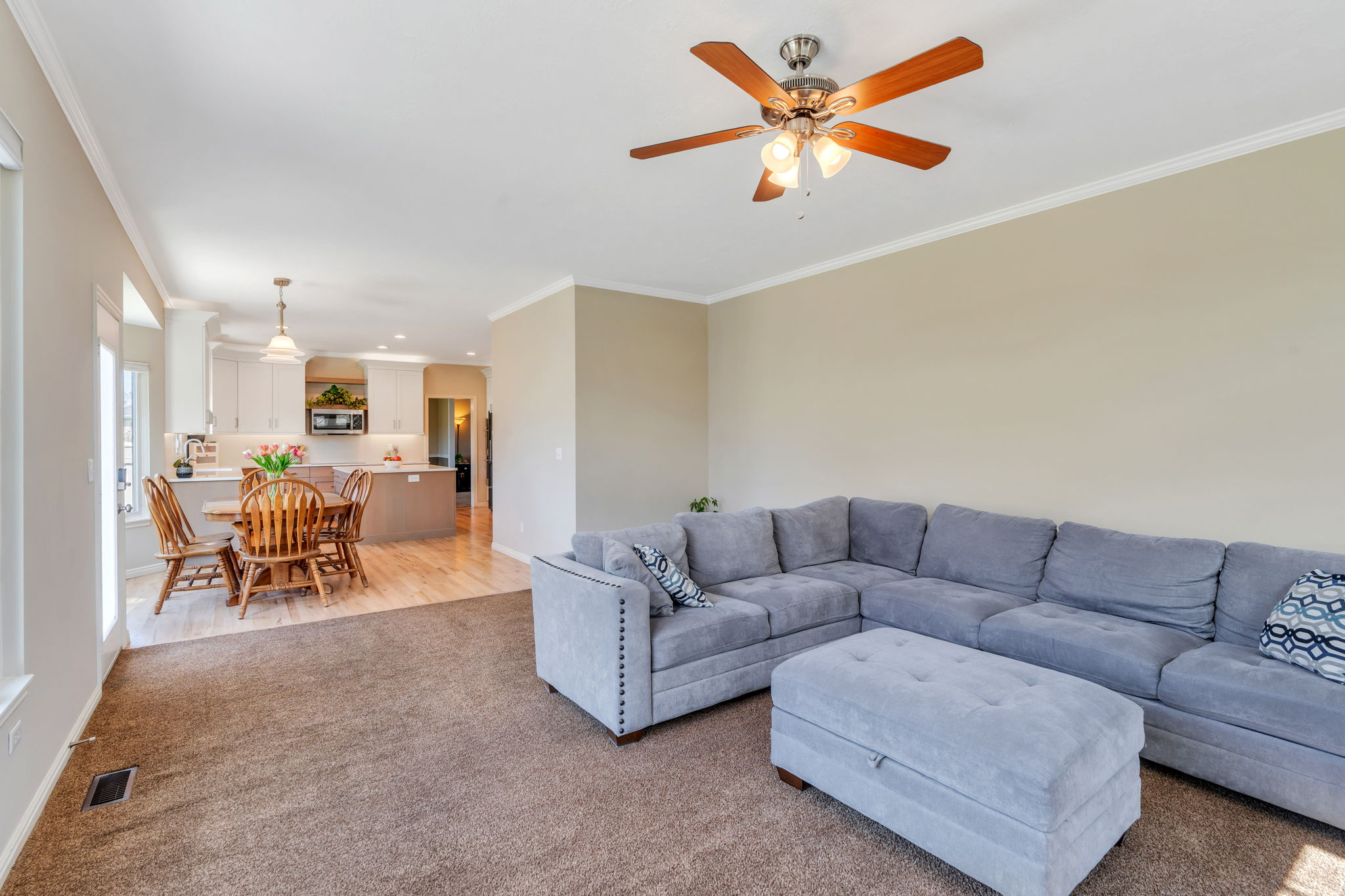 CAMERON PARK - Residential