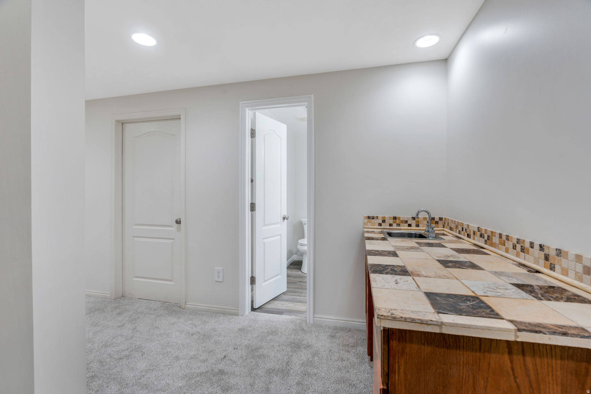 CAMERON PARK - Residential