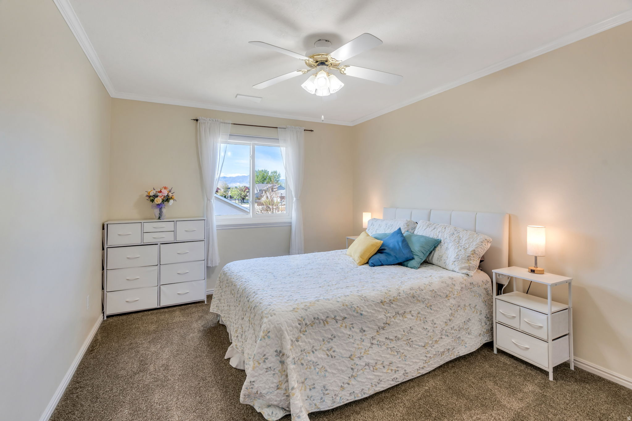 CAMERON PARK - Residential