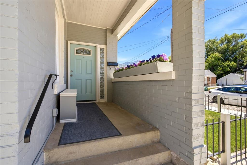 Photo of 518 16TH ST, Ogden, UT 84404 (MLS # 2166505)