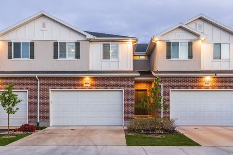 Photo of 727 W 12260 S, Draper, UT 84020 (MLS # 2155712)