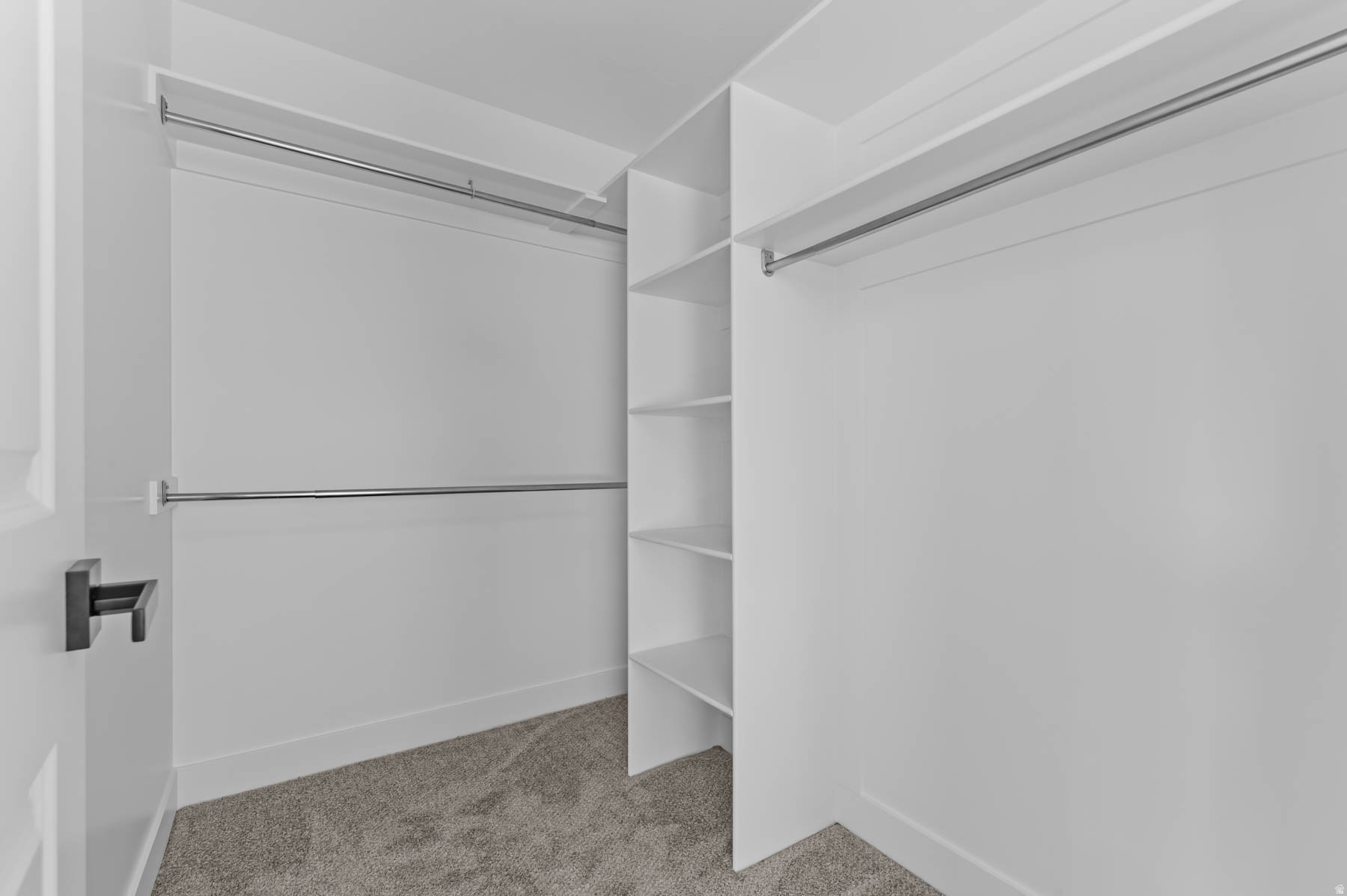 BELLE HOLLOW - Residential