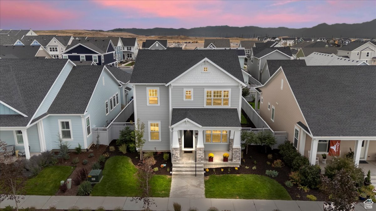 DAYBREAK - Residential