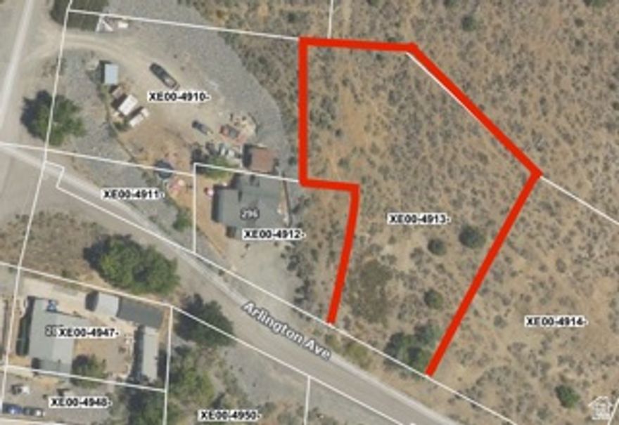 Incredible opportunity (with an amazing price!) to make this lot yours and build your dream home in Eureka.