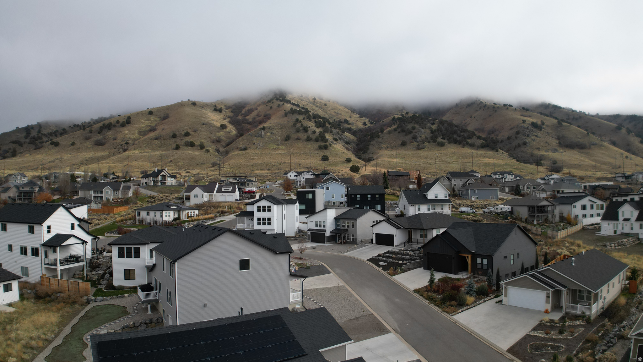 THE COMMUNITIES @ DEER CREST - Residential