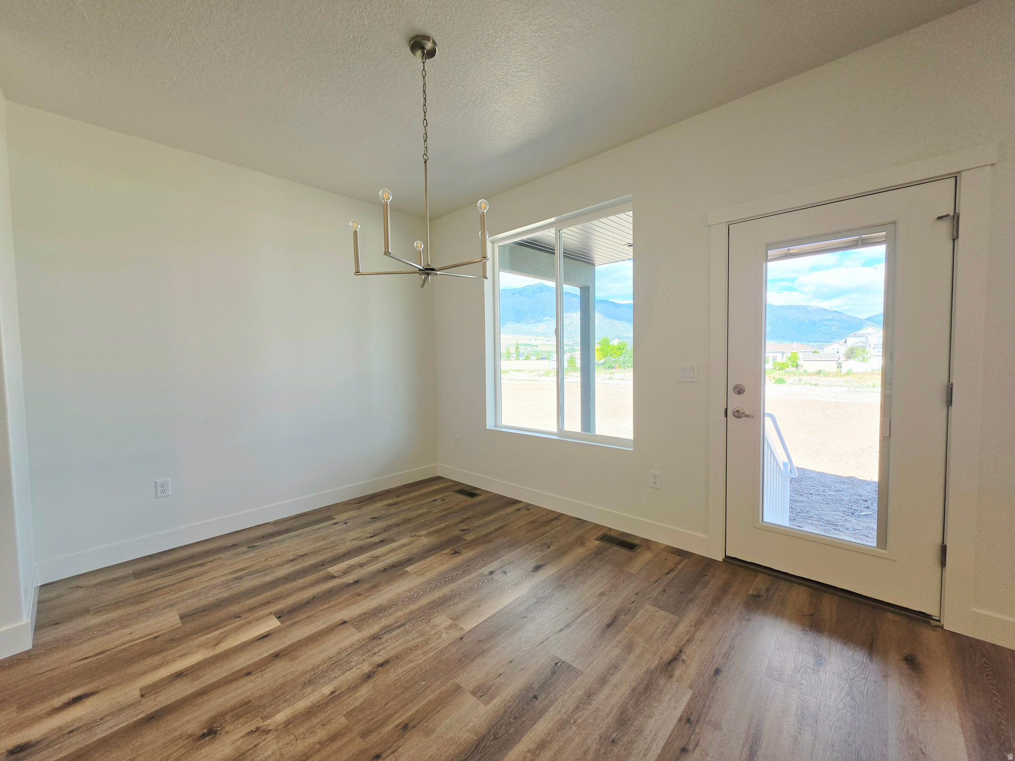 CREEKSIDE AT JDC RANCH - Residential