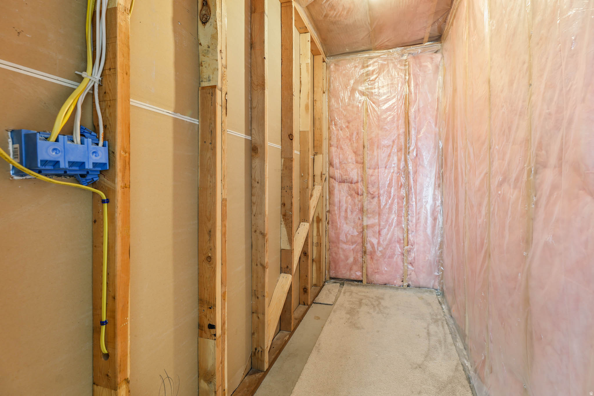 VINTAGE ON THE BLUFFS - Residential