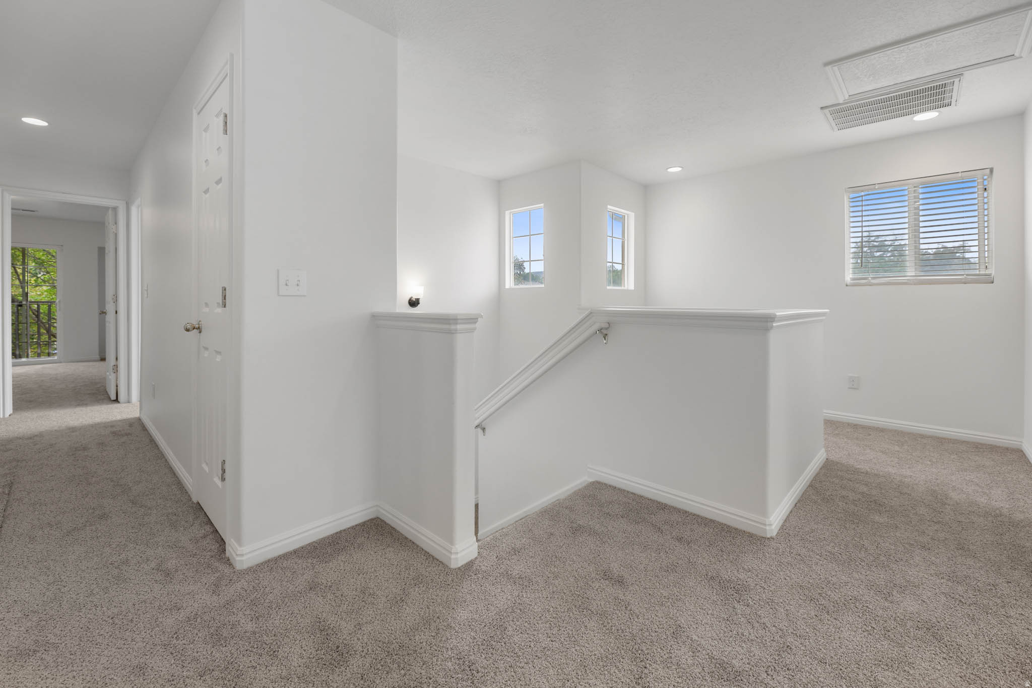 VINTAGE ON THE BLUFFS - Residential