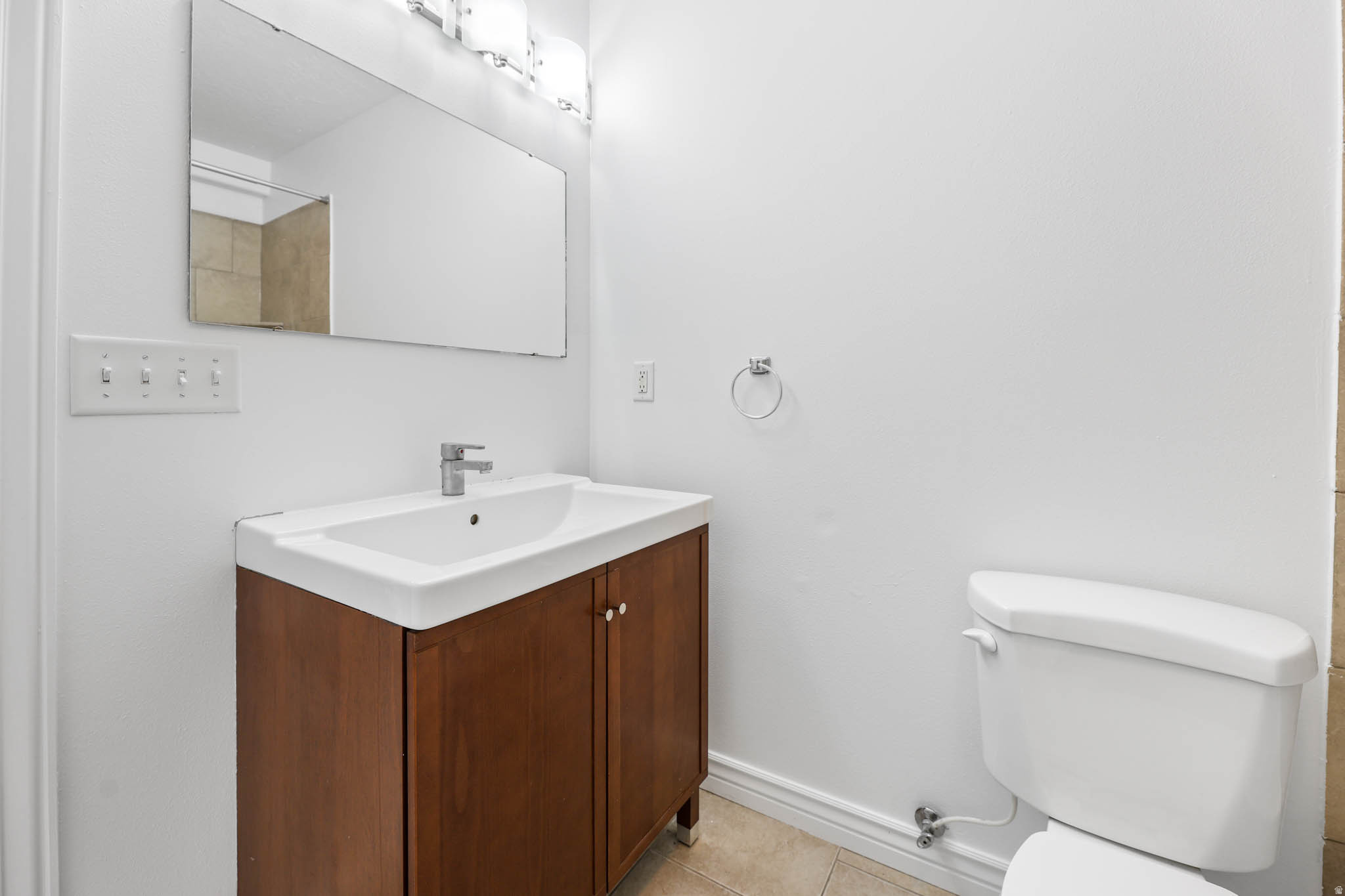 VINTAGE ON THE BLUFFS - Residential