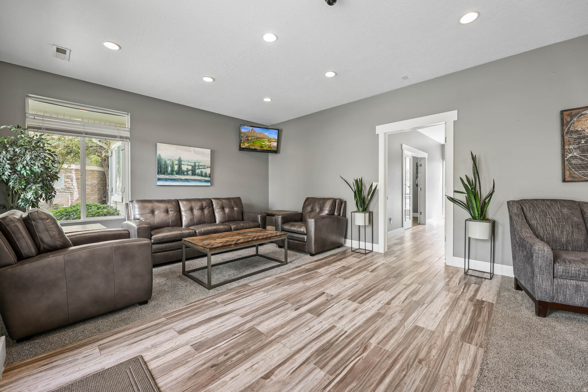 VINTAGE ON THE BLUFFS - Residential