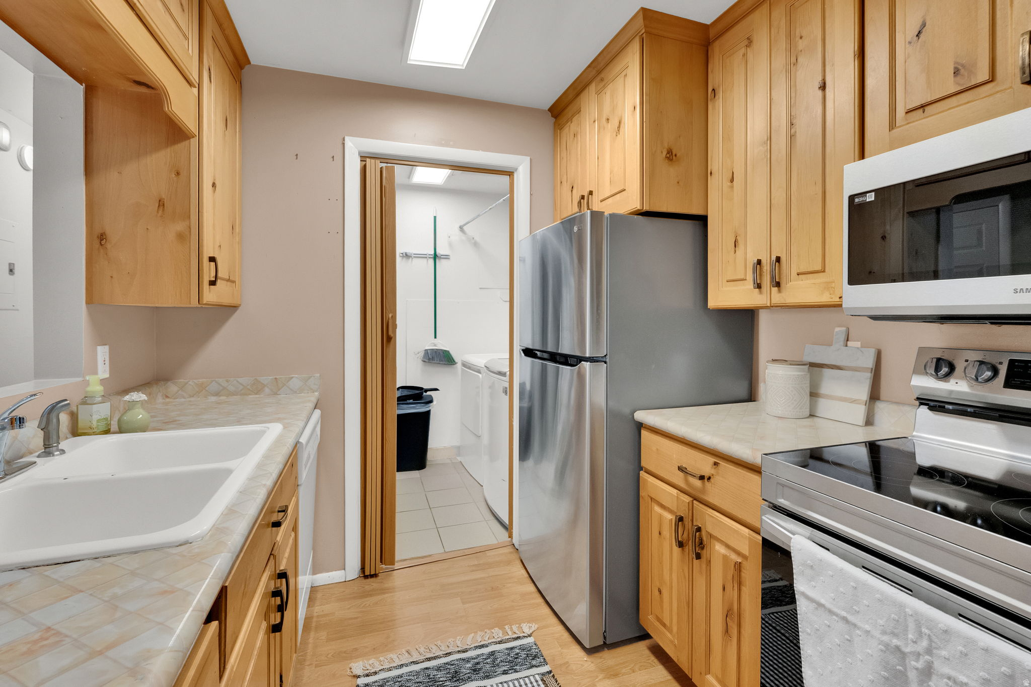 OAK MEADOWS - Residential