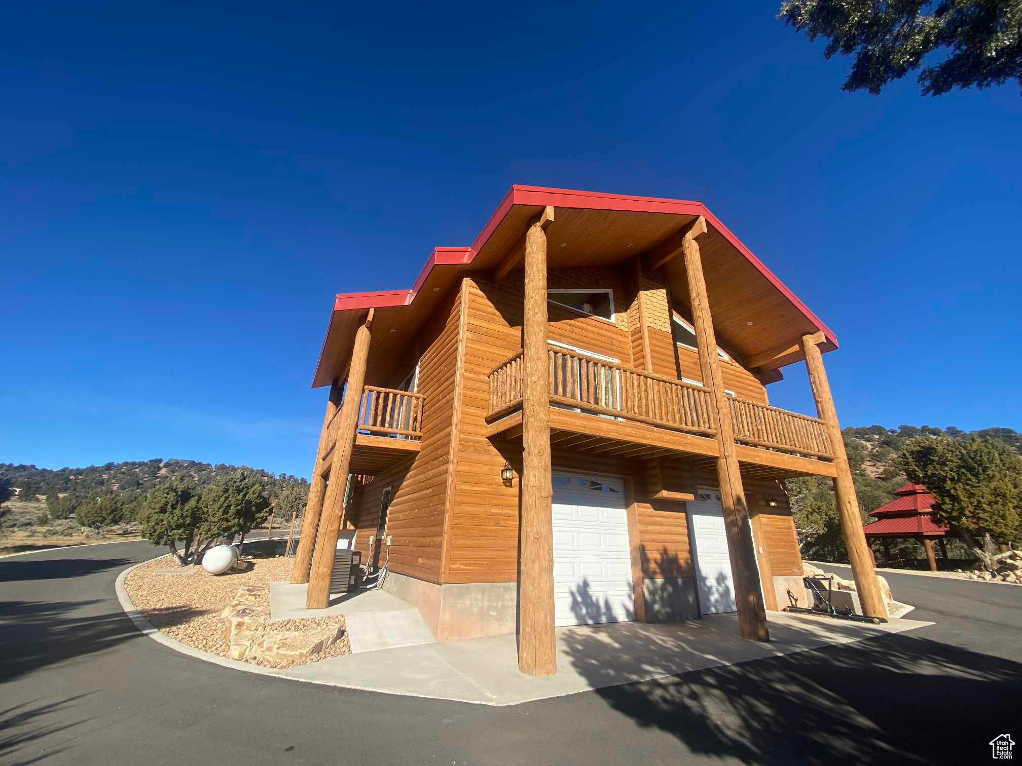 BANDANNA RANCH - Residential