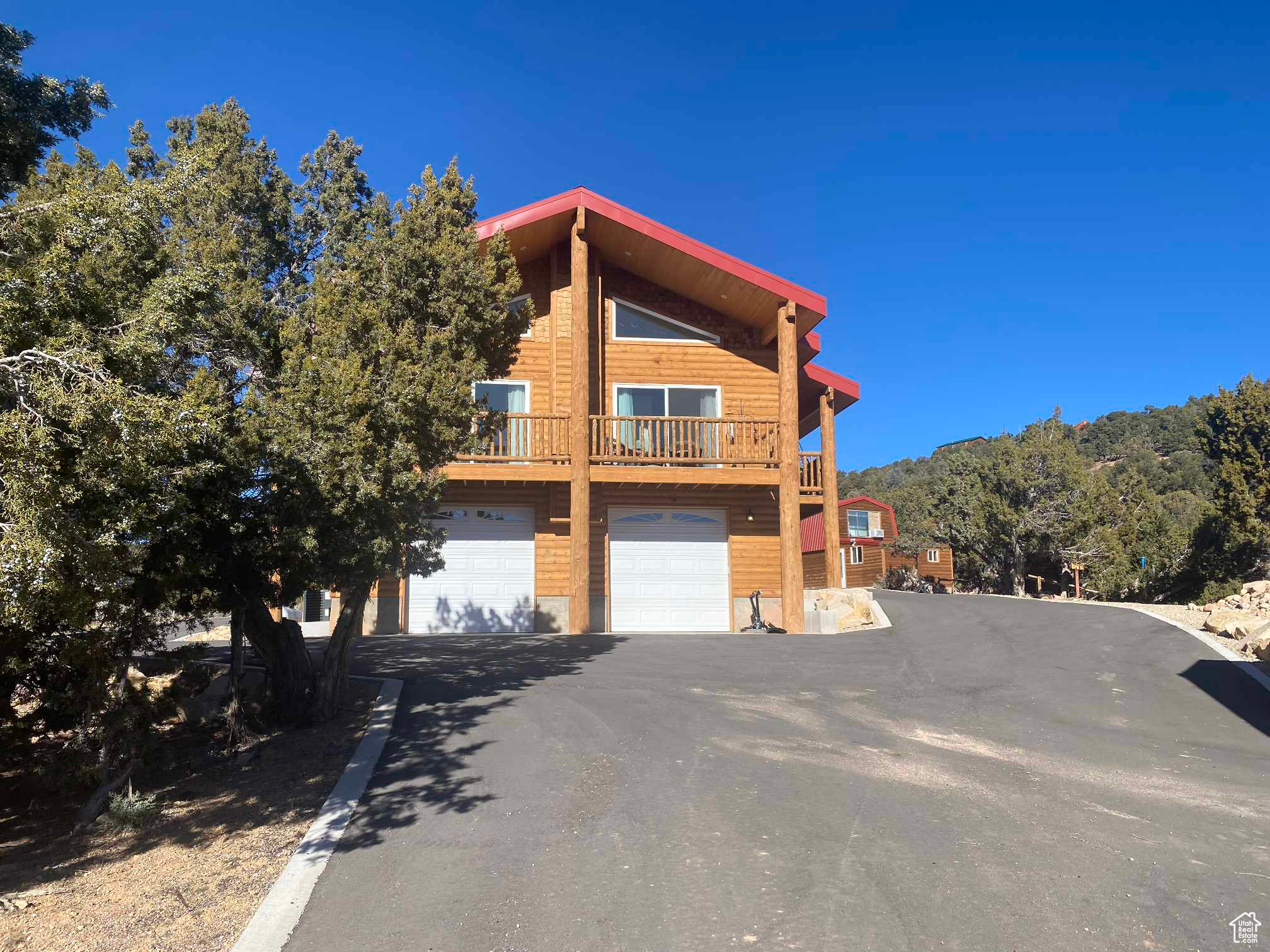 BANDANNA RANCH - Residential