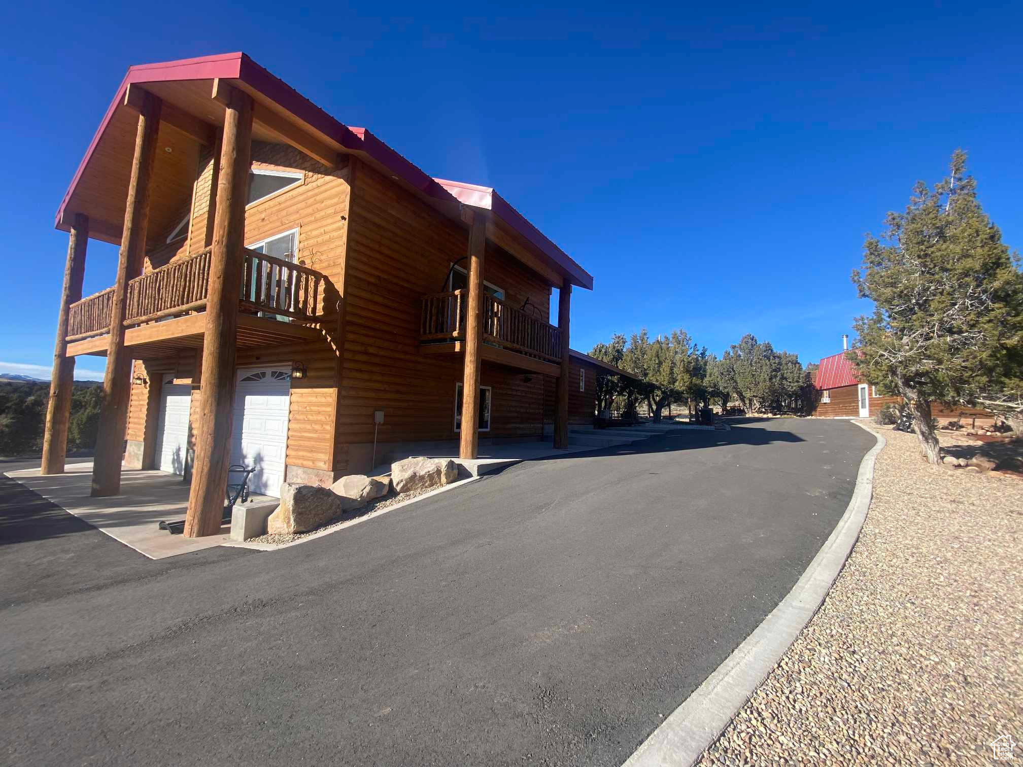 BANDANNA RANCH - Residential