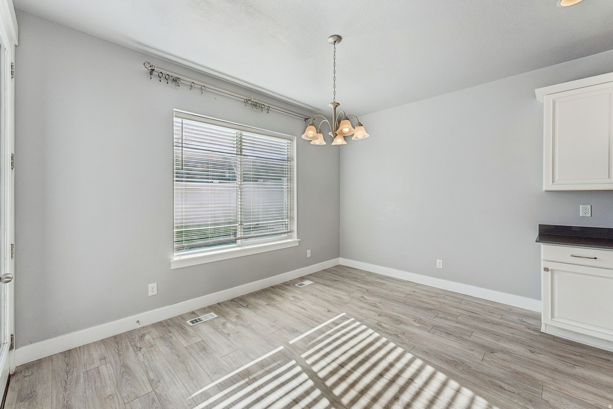 MOUNTAIN HEIGHTS - Residential