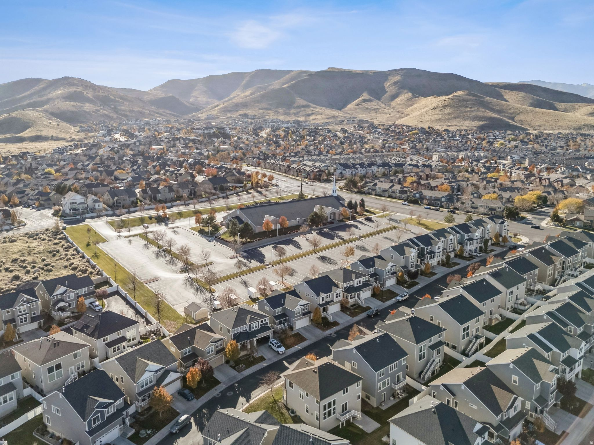 MOUNTAIN HEIGHTS - Residential