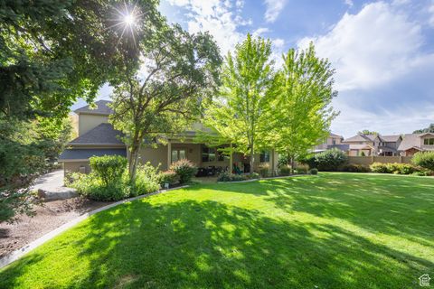 Tiny photo for 351 N DEERFIELD DR, Alpine, UT 84004 (MLS # 2107882)