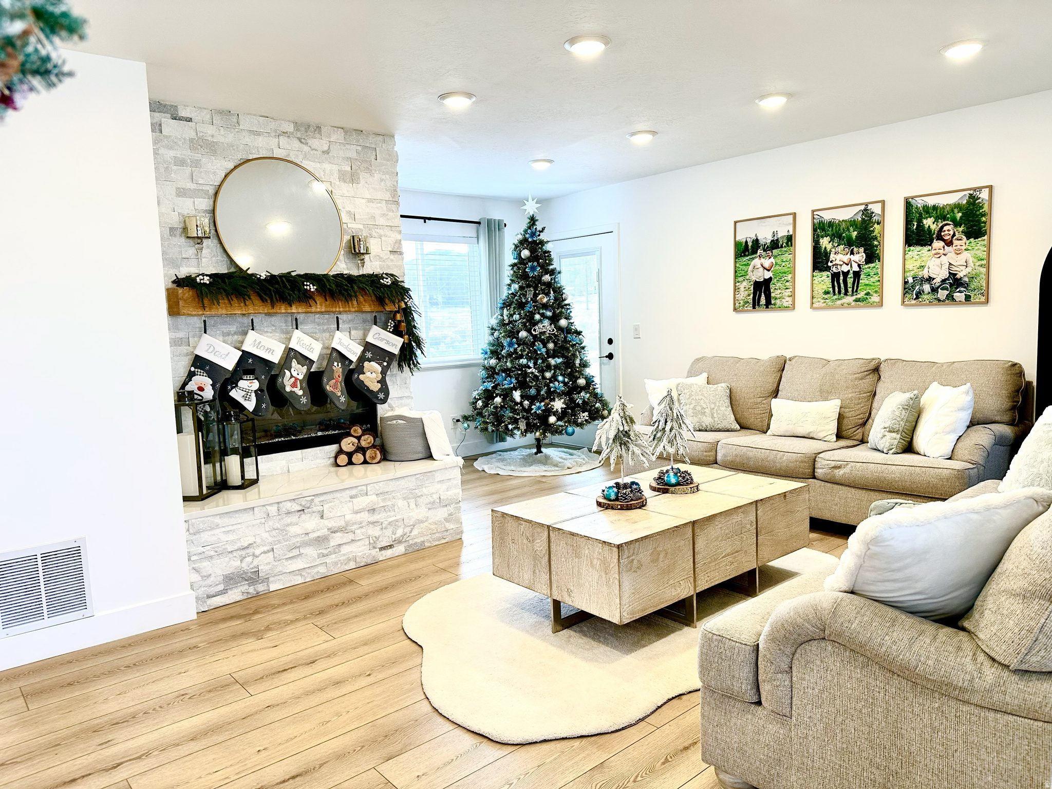 CHIMNEY ROCK AT RED HAWK RANCH - Residential