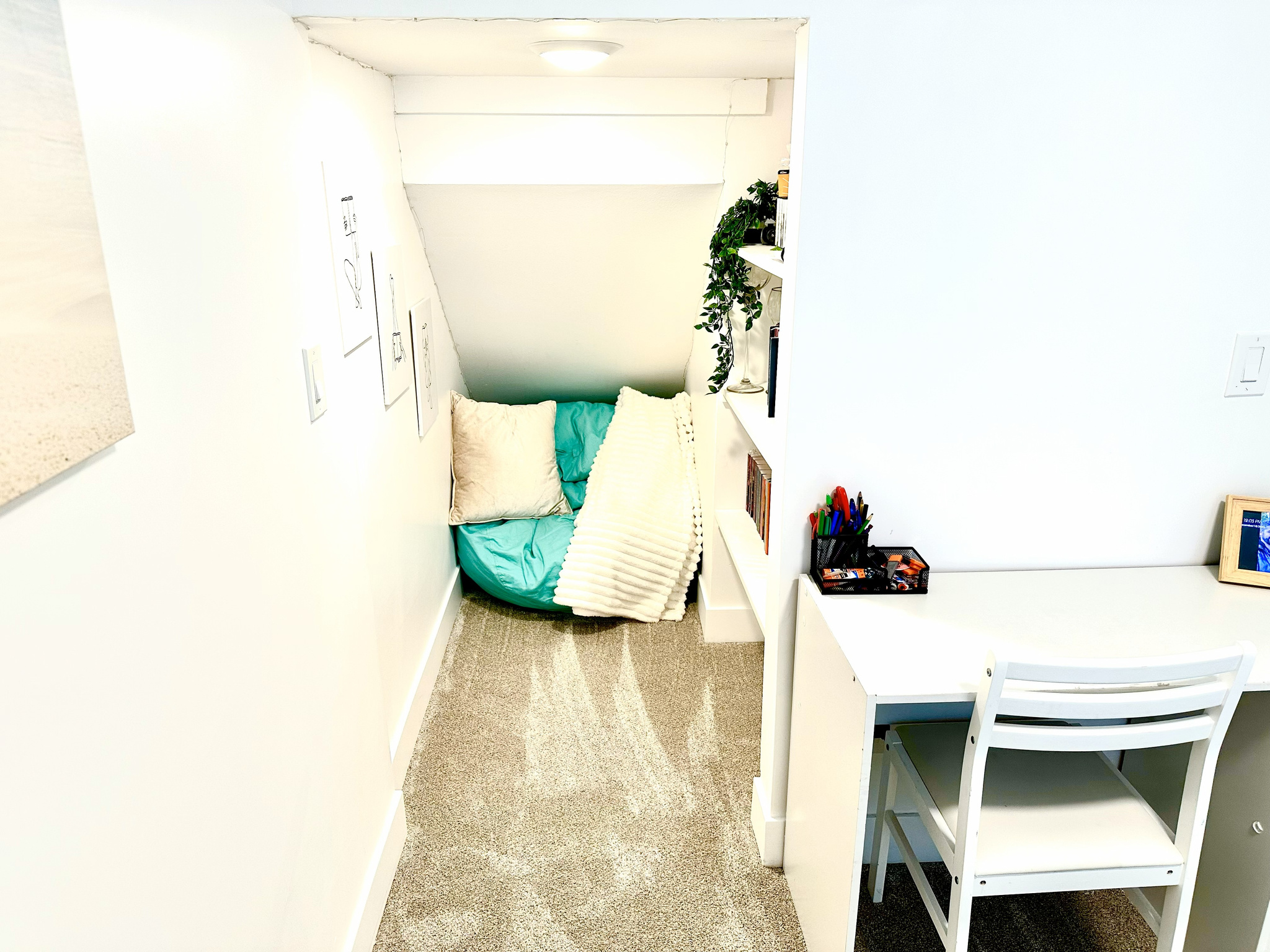 CHIMNEY ROCK AT RED HAWK RANCH - Residential