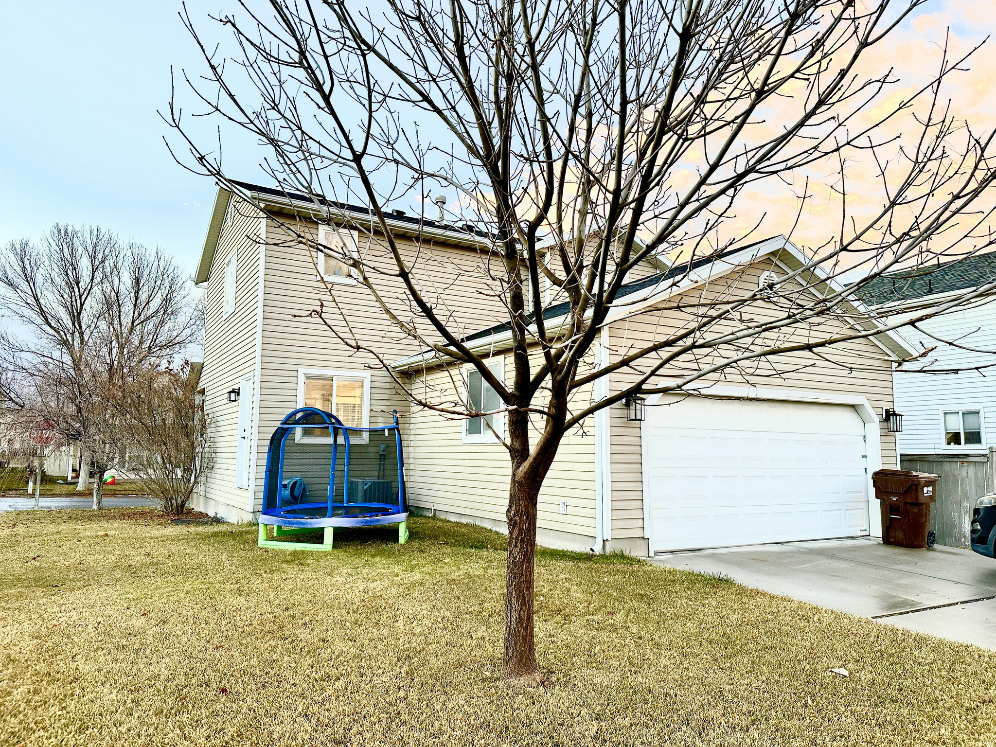 CHIMNEY ROCK AT RED HAWK RANCH - Residential