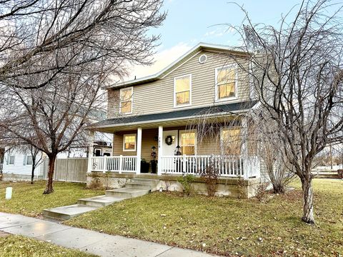 Photo of 7818 N WINDHOVER RD, Eagle Mountain, UT 84005 (MLS # 2127527)