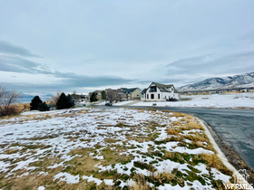 SARATOGA SPRINGS NO - Land