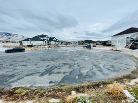 SARATOGA SPRINGS NO - Land