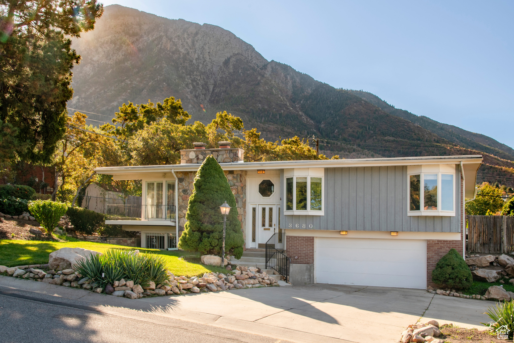 3680 E Spruce Dr, Salt Lake City, Utah image 1