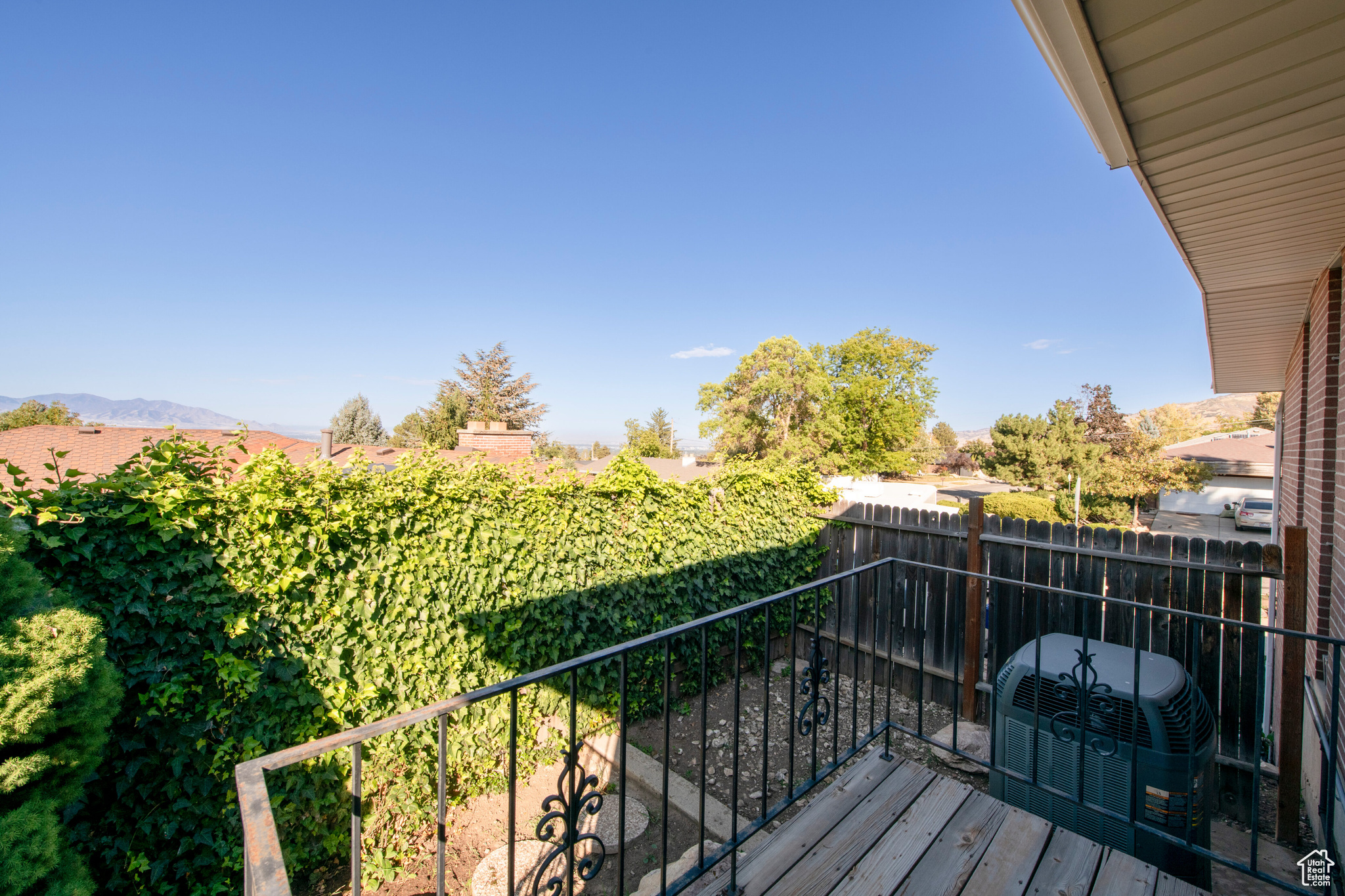 3680 E Spruce Dr, Salt Lake City, Utah image 28