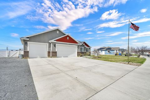 Tiny photo for 3056 S 1450 W, Perry, UT 84302 (MLS # 2144227)
