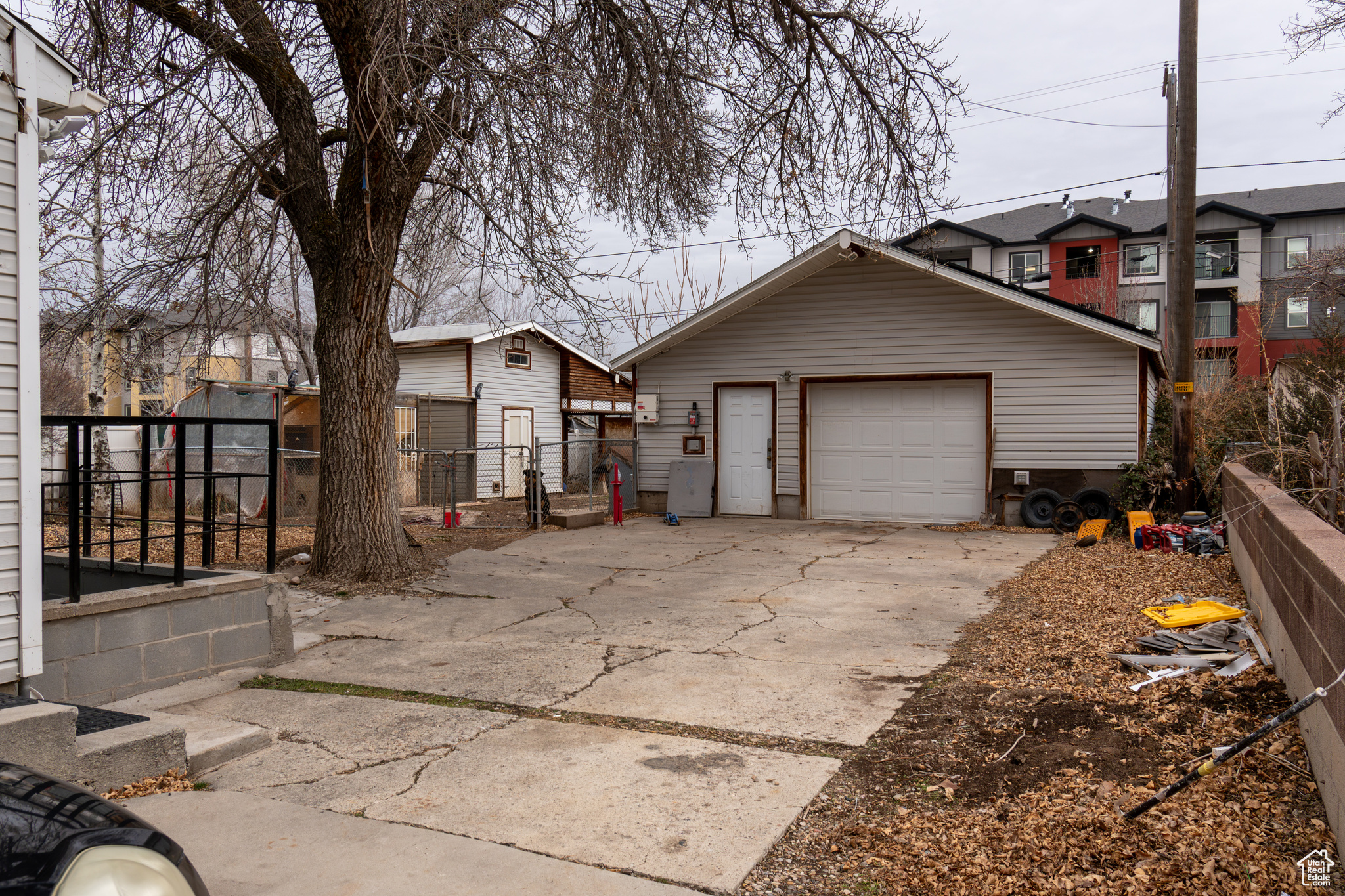 OQUIRRH HILLS SUB - Residential