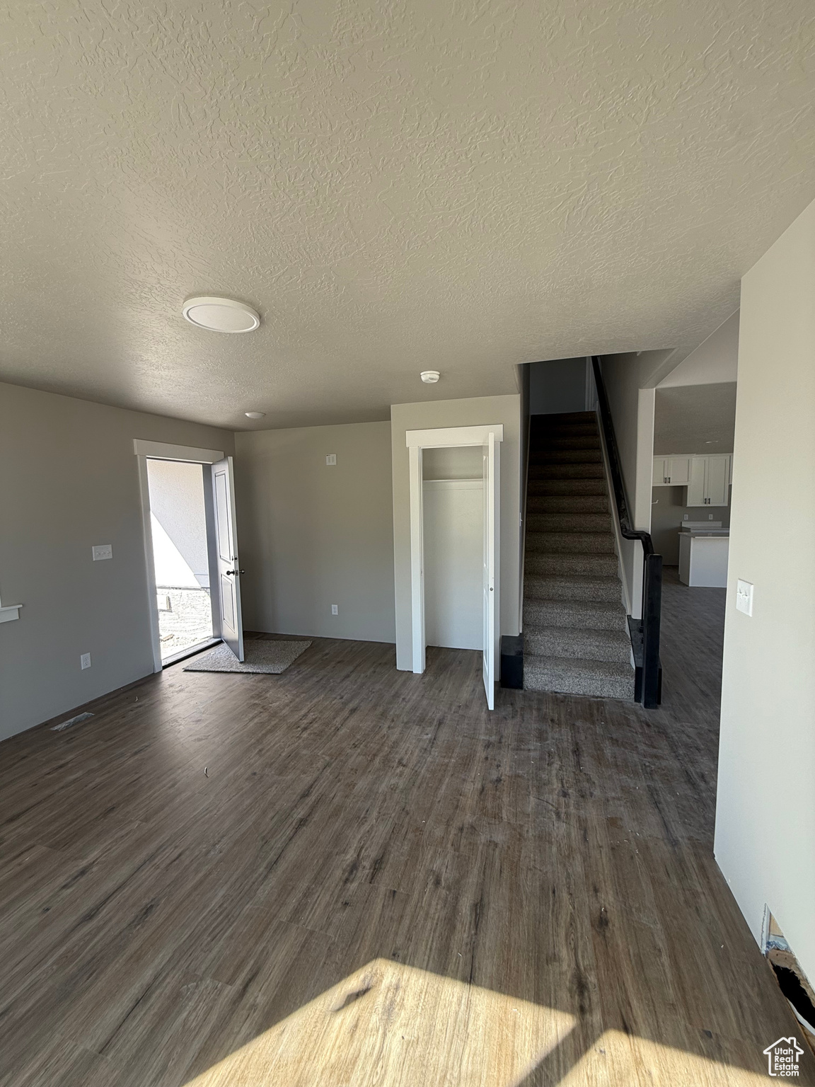 EAGLE POINT - Residential