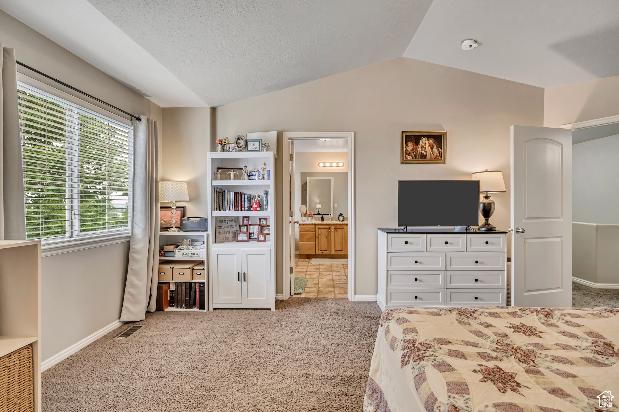 WOOD ESTATES - Residential