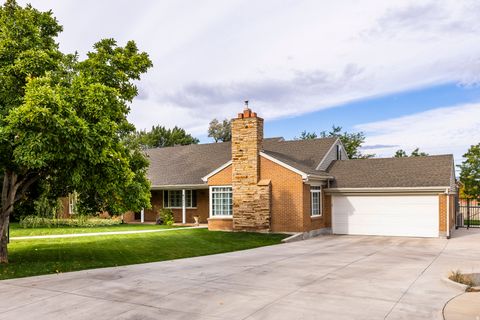 Tiny photo for 3404 S 2130 E, Salt Lake City, UT 84109 (MLS # 2141258)