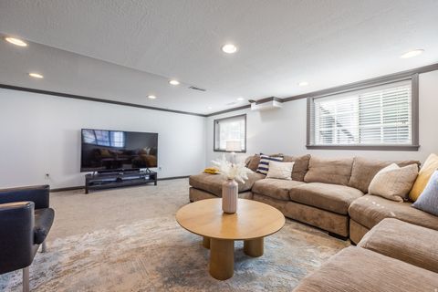 Tiny photo for 3404 S 2130 E, Salt Lake City, UT 84109 (MLS # 2141258)