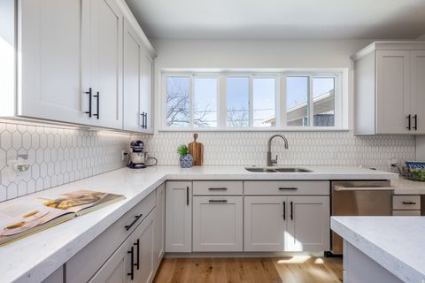 Tiny photo for 3404 S 2130 E, Salt Lake City, UT 84109 (MLS # 2141258)