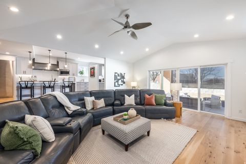 Tiny photo for 3404 S 2130 E, Salt Lake City, UT 84109 (MLS # 2141258)