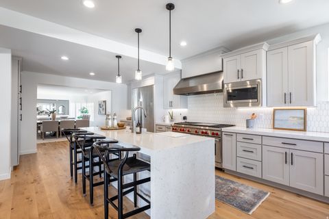 Tiny photo for 3404 S 2130 E, Salt Lake City, UT 84109 (MLS # 2141258)