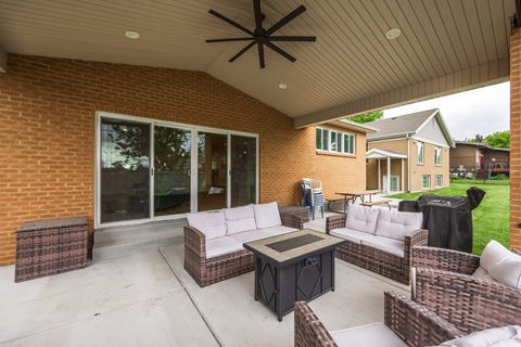 Tiny photo for 3404 S 2130 E, Salt Lake City, UT 84109 (MLS # 2141258)