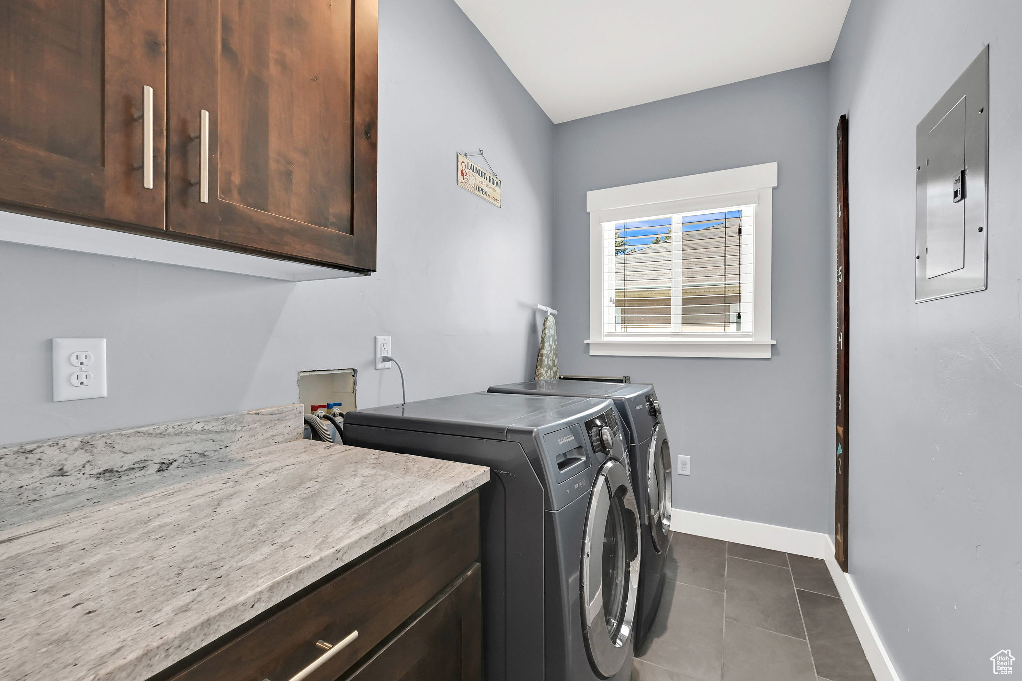 VALLEY FLATS - Residential